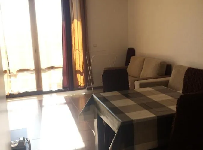 Apartamento On The Sea At St Nikolas Complex-ira